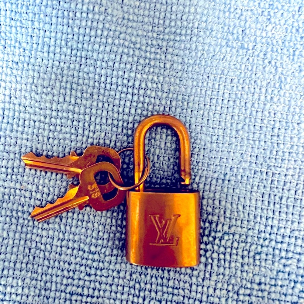 Vintage Louis Vuitton lock with two keys